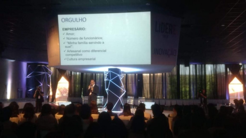 2� edi��o Red Foot Open Innovation by Smart Value